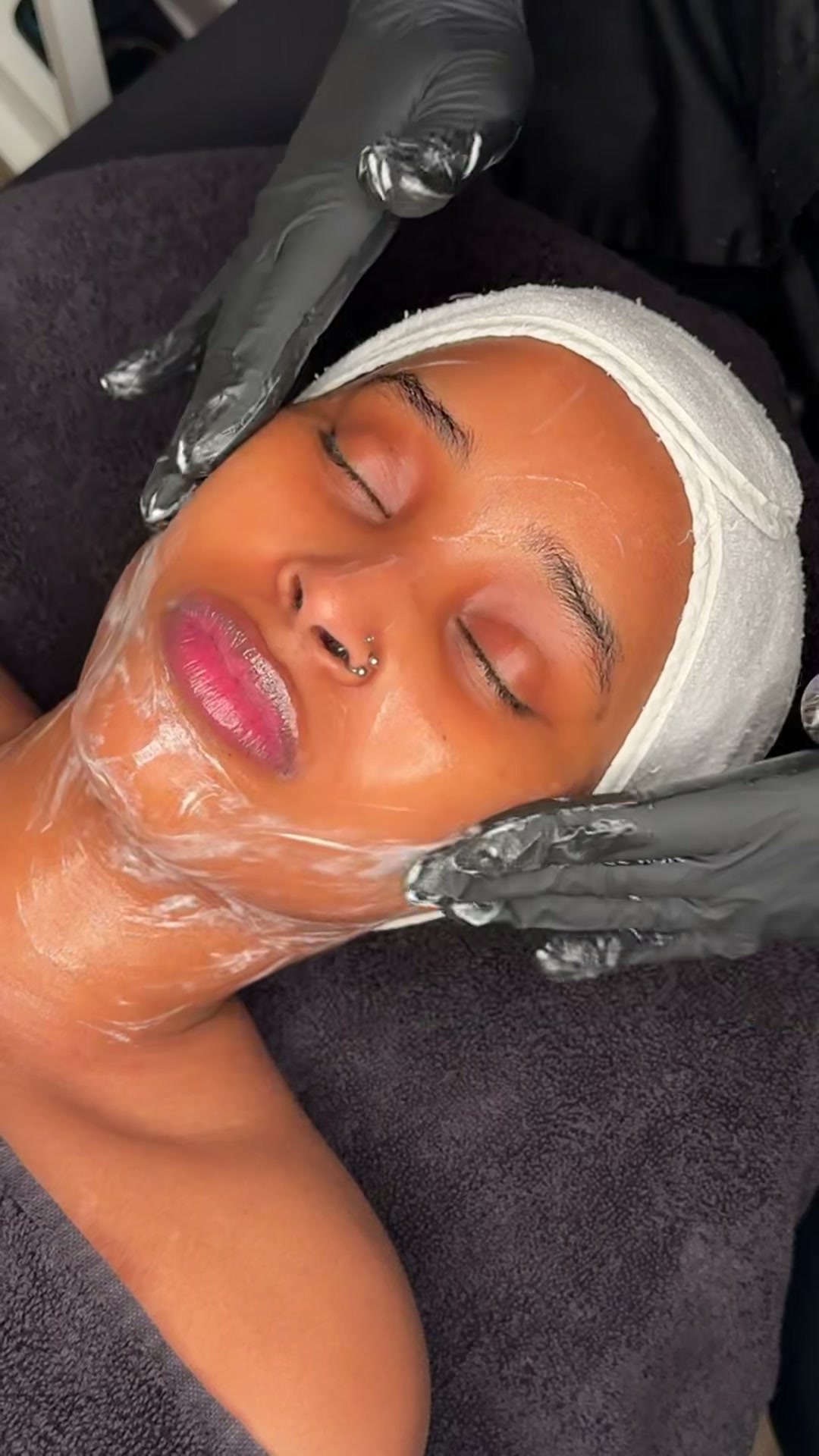 Maske under behandlingen